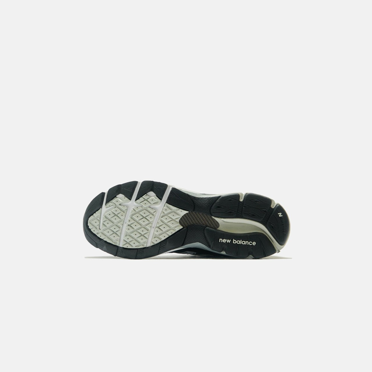 Men Kith New Balance Made in USA 990 - Black / Grey