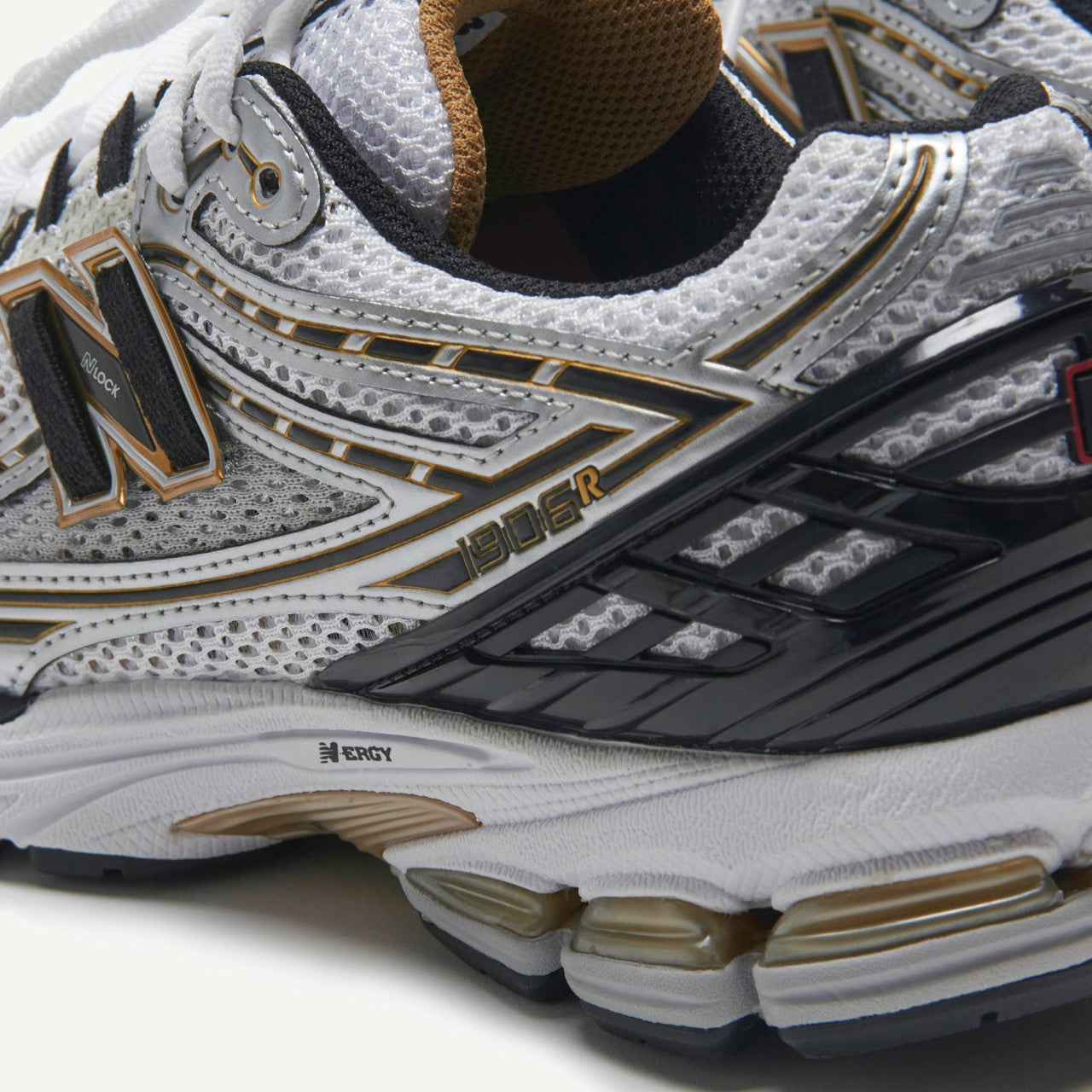 Men Kith New Balance 1906R - Metallic Silver