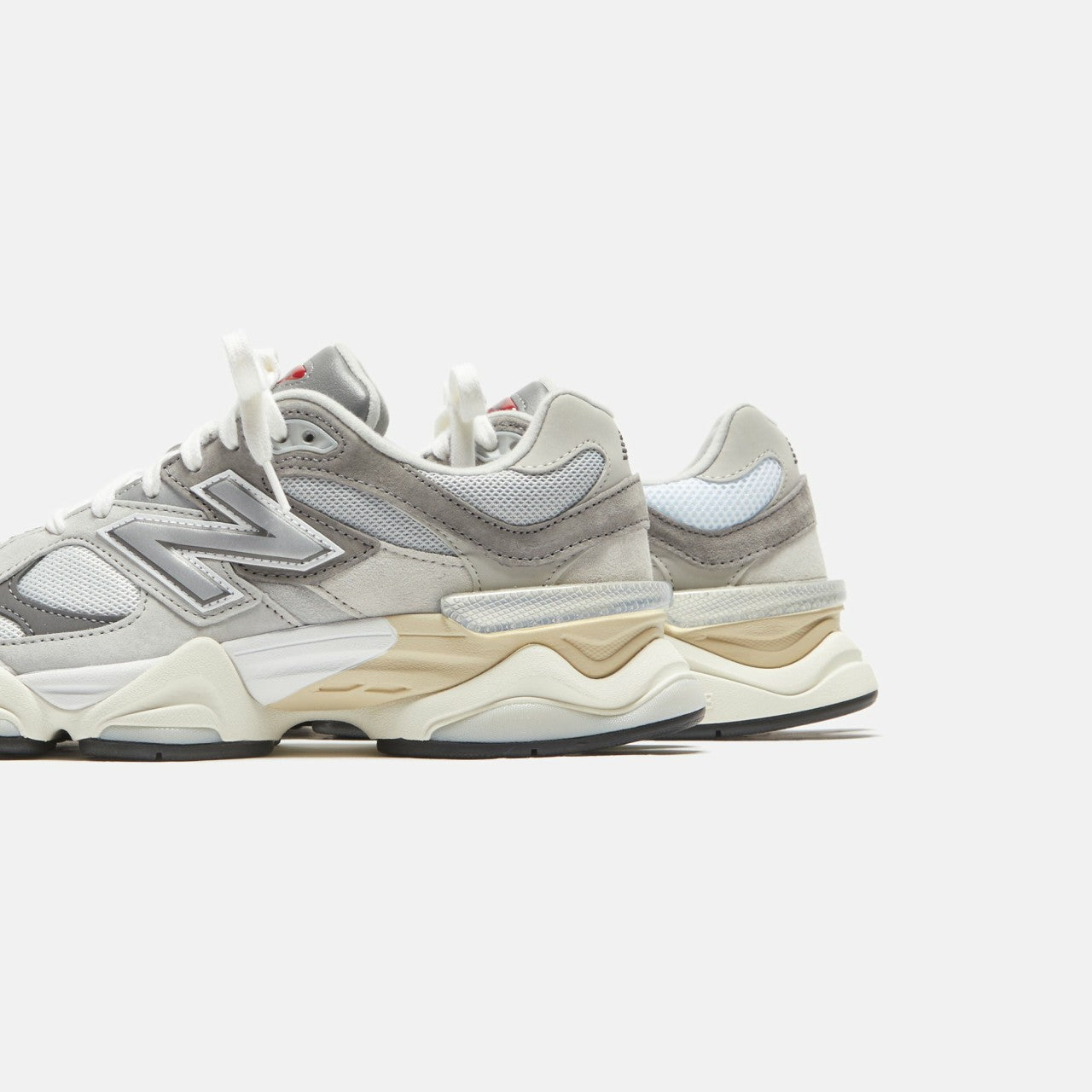 Men Kith New Balance 9060 - Grey Day