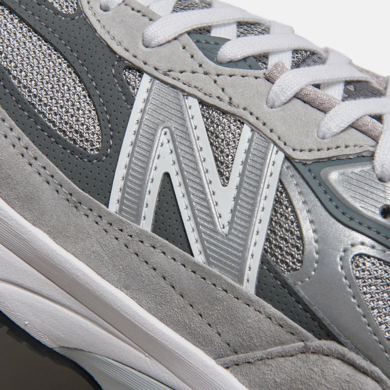 Men Kith New Balance 990V6 - Grey