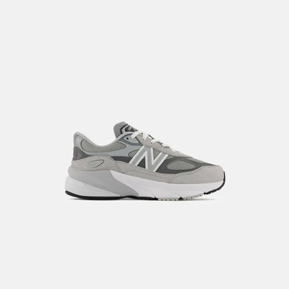 Kids Kith New Balance Grade School 990v6 - Grey