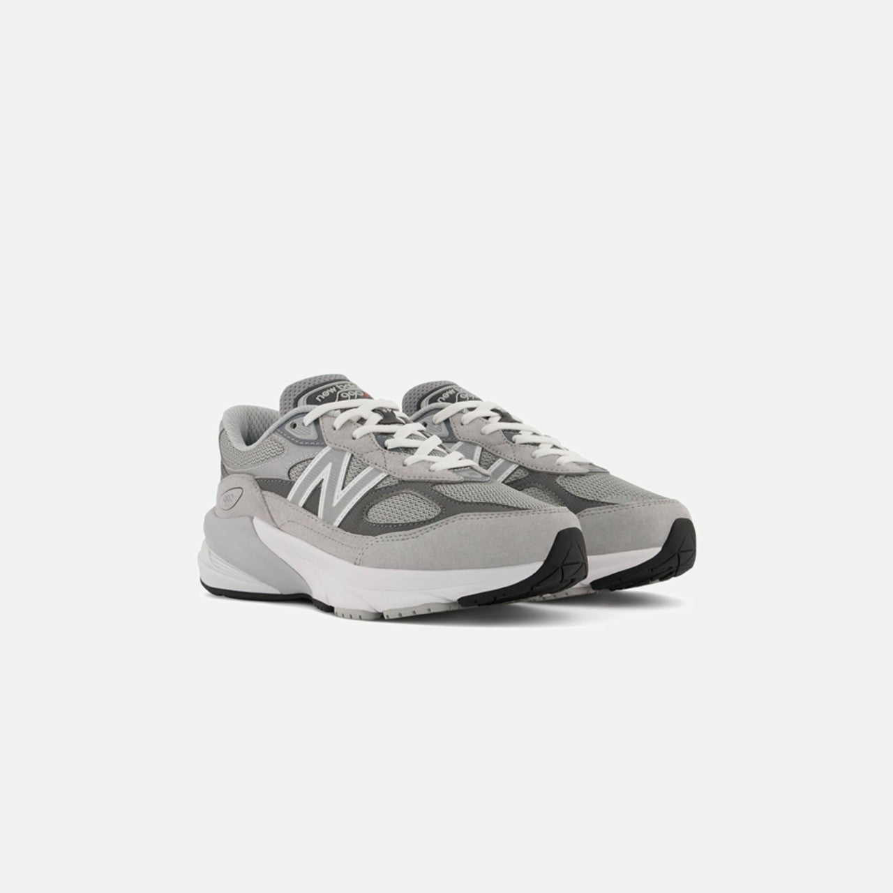 Kids Kith New Balance Grade School 990v6 - Grey