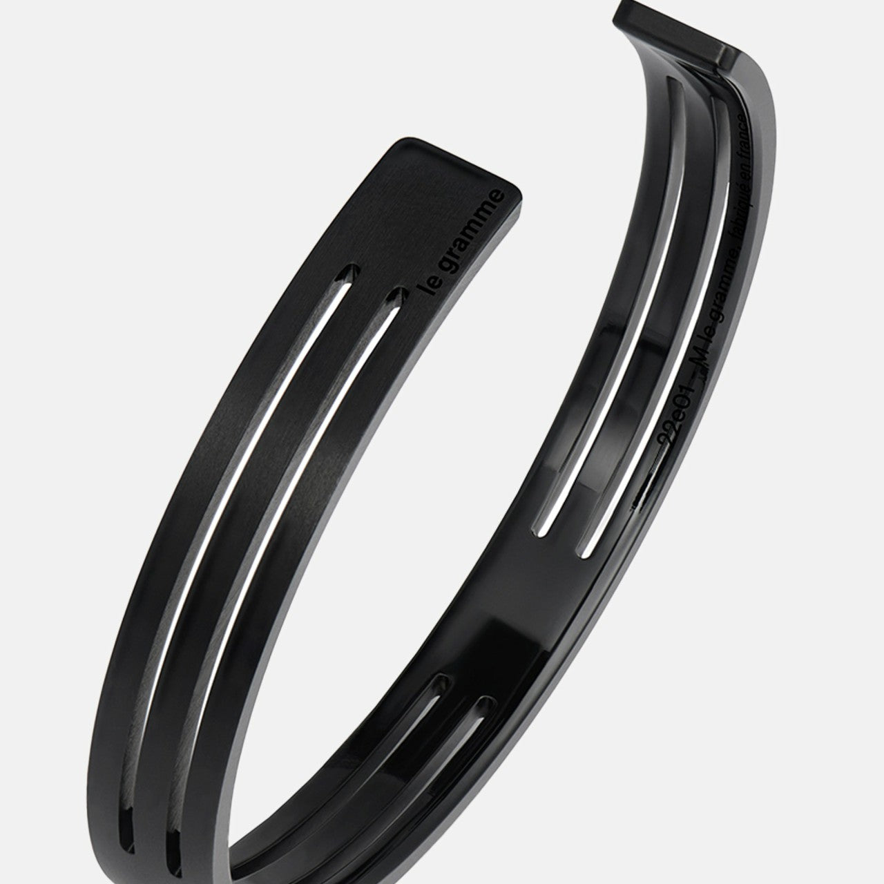 Men Kith Le Gramme 8g Punched Ribbon Bracelet - Silver