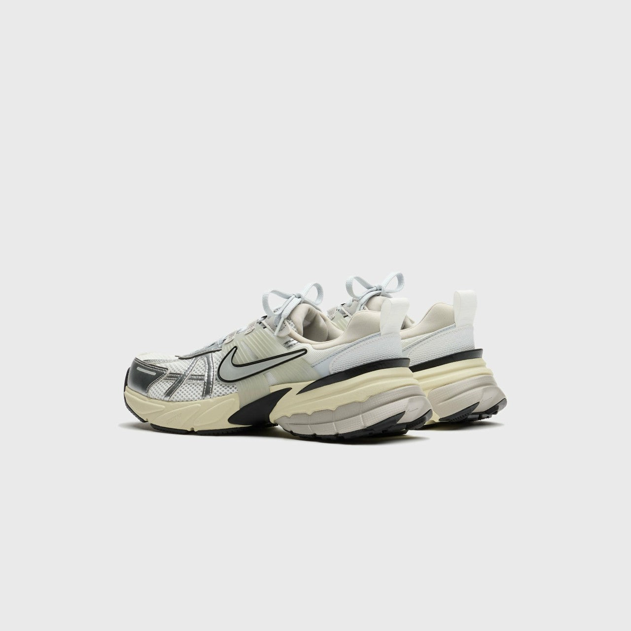 Women Kith Nike WMNS V2K Runtekk - Summit White / Metallic Silver