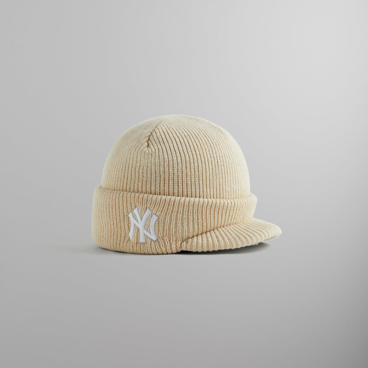 Men Kith Kith for the New York Yankees Visor Beanie - Sandrift