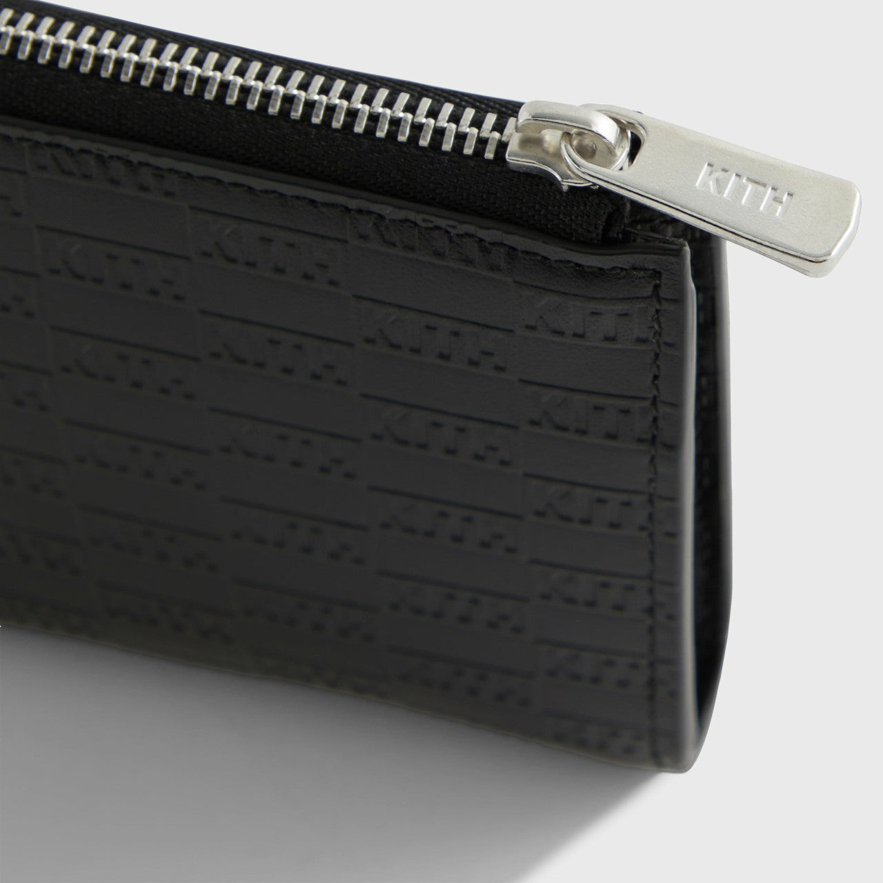 Men Kith Kith Monogram Half Zip Wallet - Black