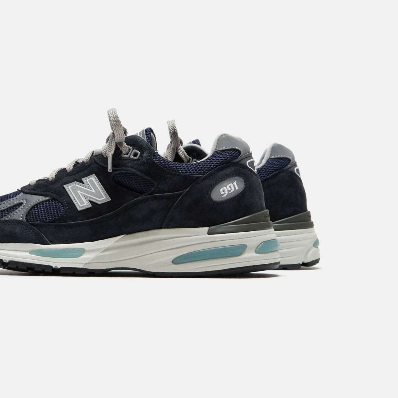 Men Kith New Balance Made in UK 991v2 - Navy