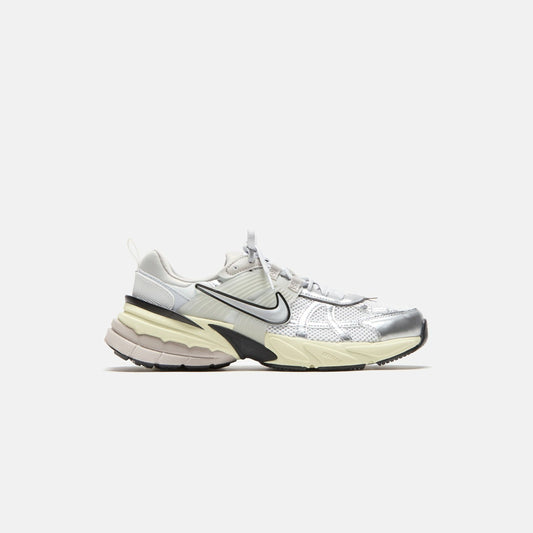 Men Kith Nike V2K Run - Summit White / Metallic Silver