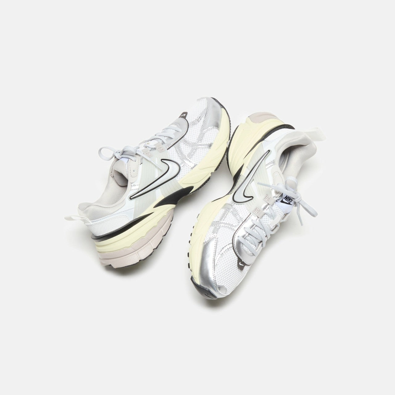 Men Kith Nike V2K Run - Summit White / Metallic Silver