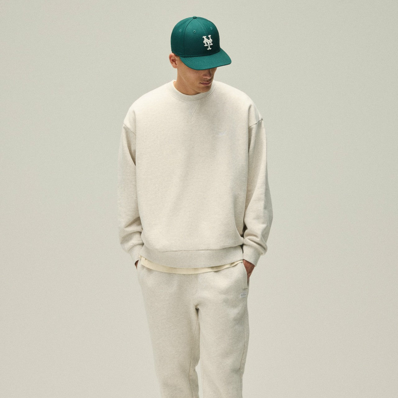Men Kith Kith Nelson Crewneck - Sandy Heather