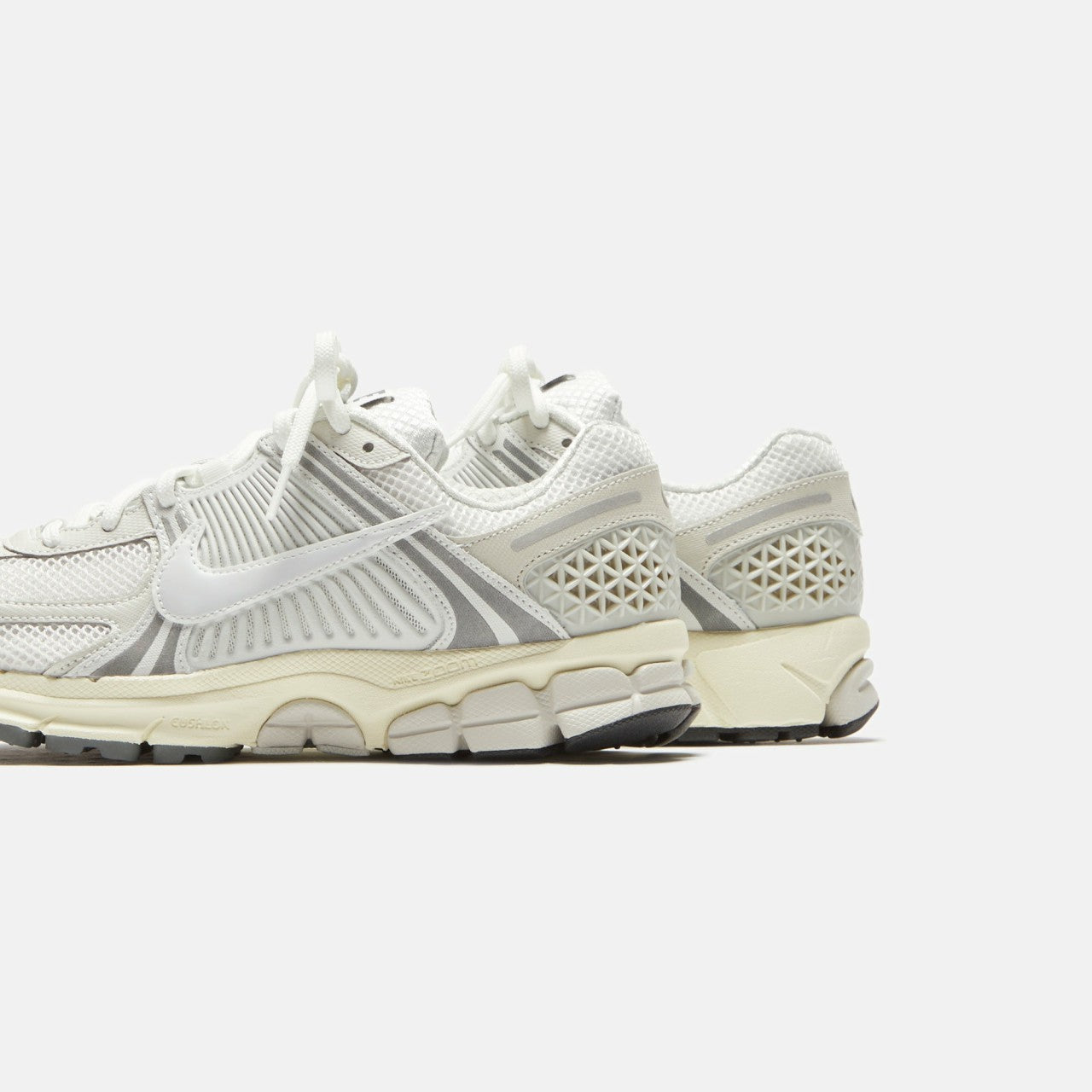 Men Kith Nike Zoom Vomero 5 - Platinum Tint / Photon Dust