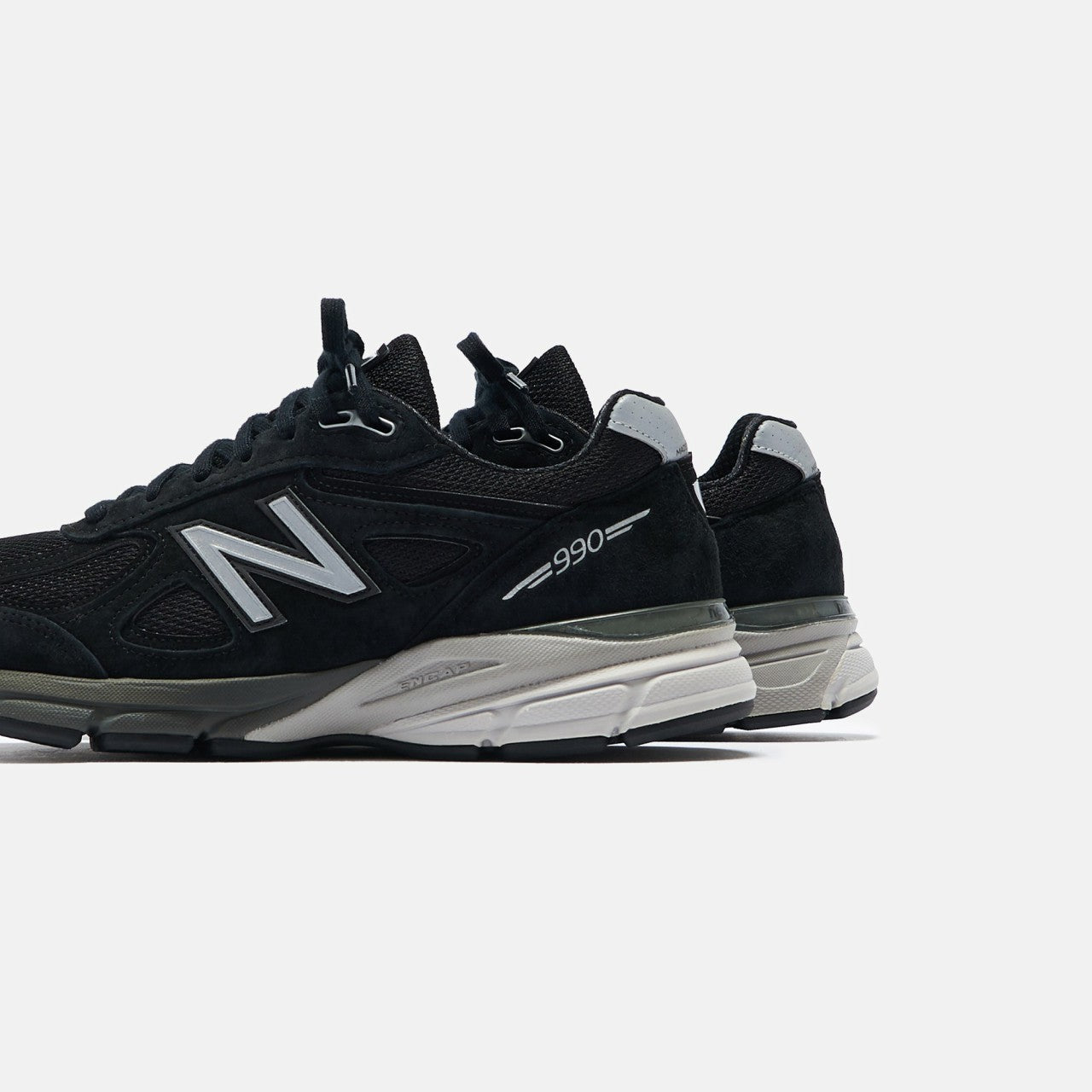 Men Kith New Balance Made in USA 990v4 - Black