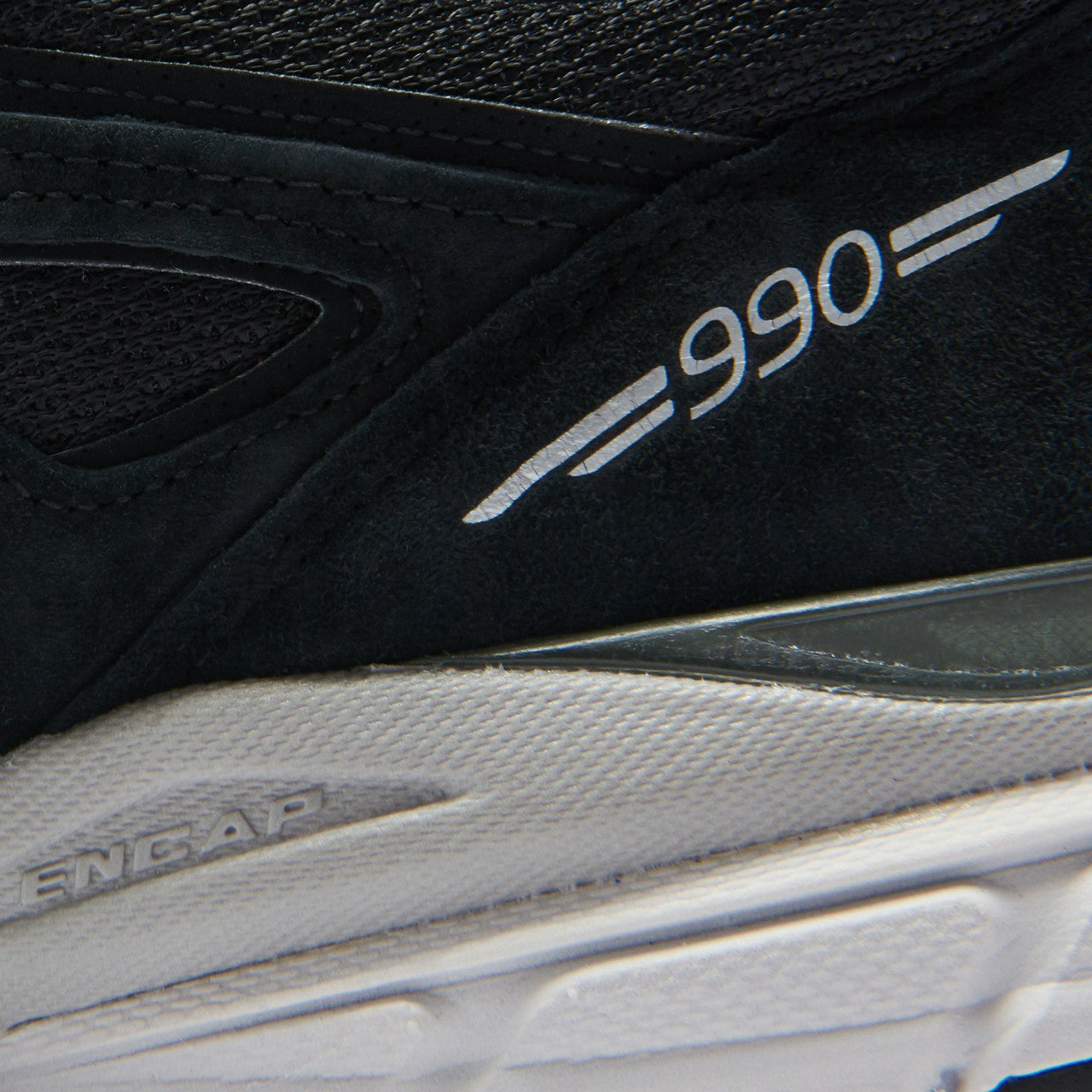Men Kith New Balance Made in USA 990v4 - Black