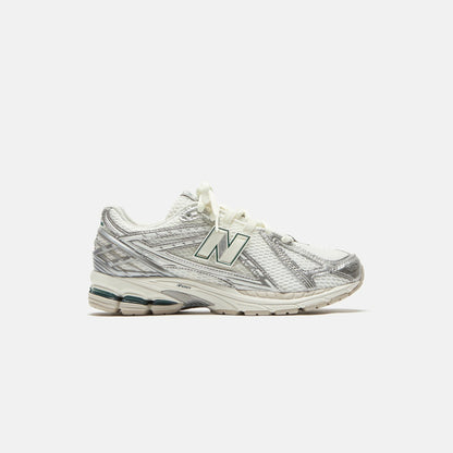 Men|Women Kith New Balance 1906R - Silver Metallic / Sea Salt