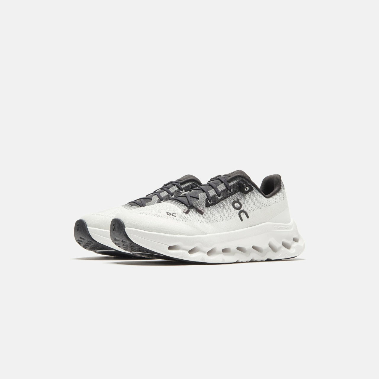 Women Kith On Running WMNS Cloudtilt - Black / Ivory