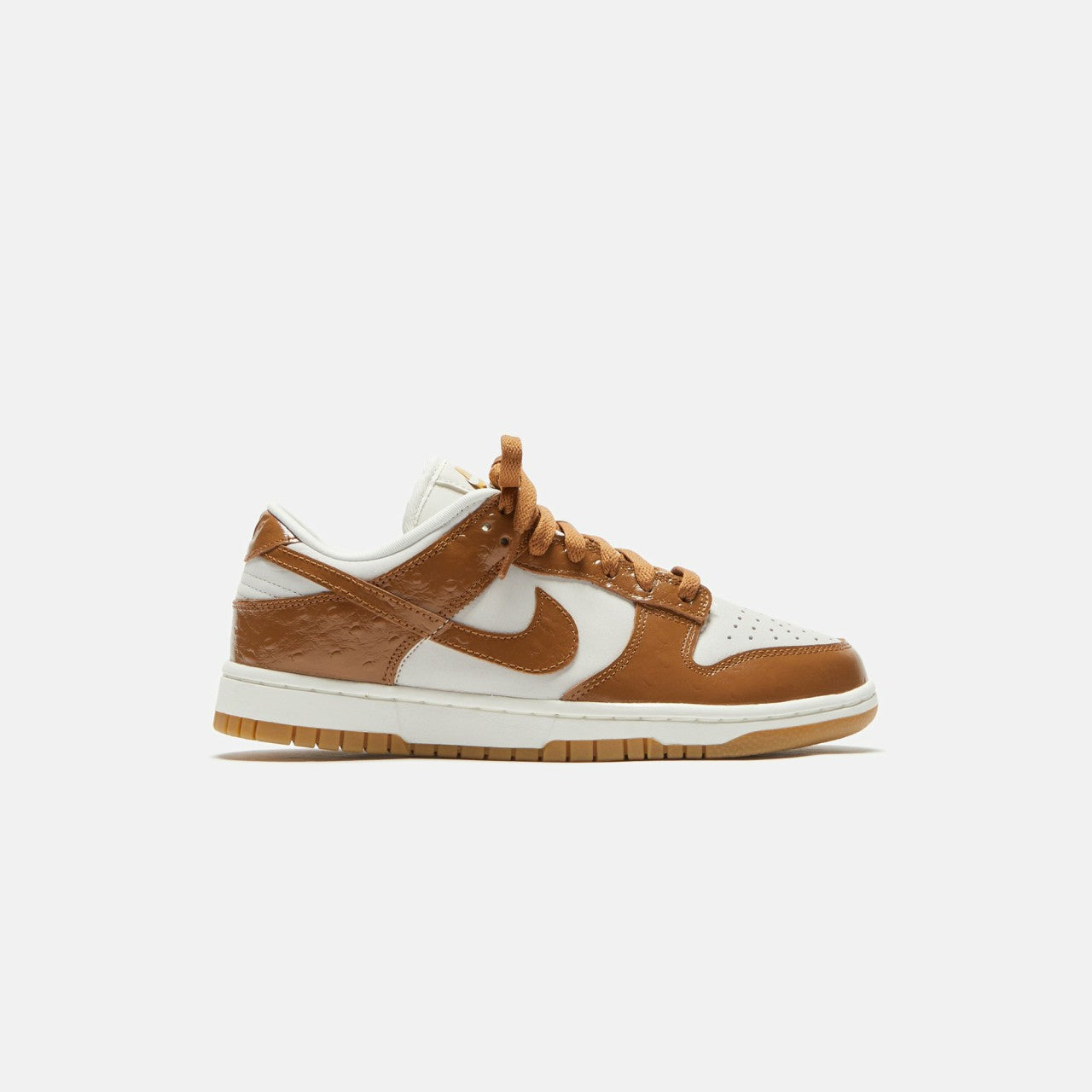 Women Kith Nike WMNS Dunk Low LX - Phantom / Ale Brown / Sail / Metallic Gold