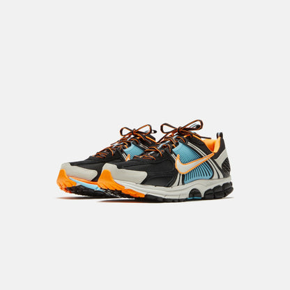 Women Kith Nike WMNS Zoom Vomero 5 - Black / Light Bone / Blue Gaze / Total Orang