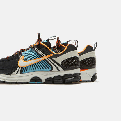 Women Kith Nike WMNS Zoom Vomero 5 - Black / Light Bone / Blue Gaze / Total Orang