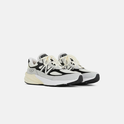 Men Kith New Balance Made in USA 990v6 - Grey / Black