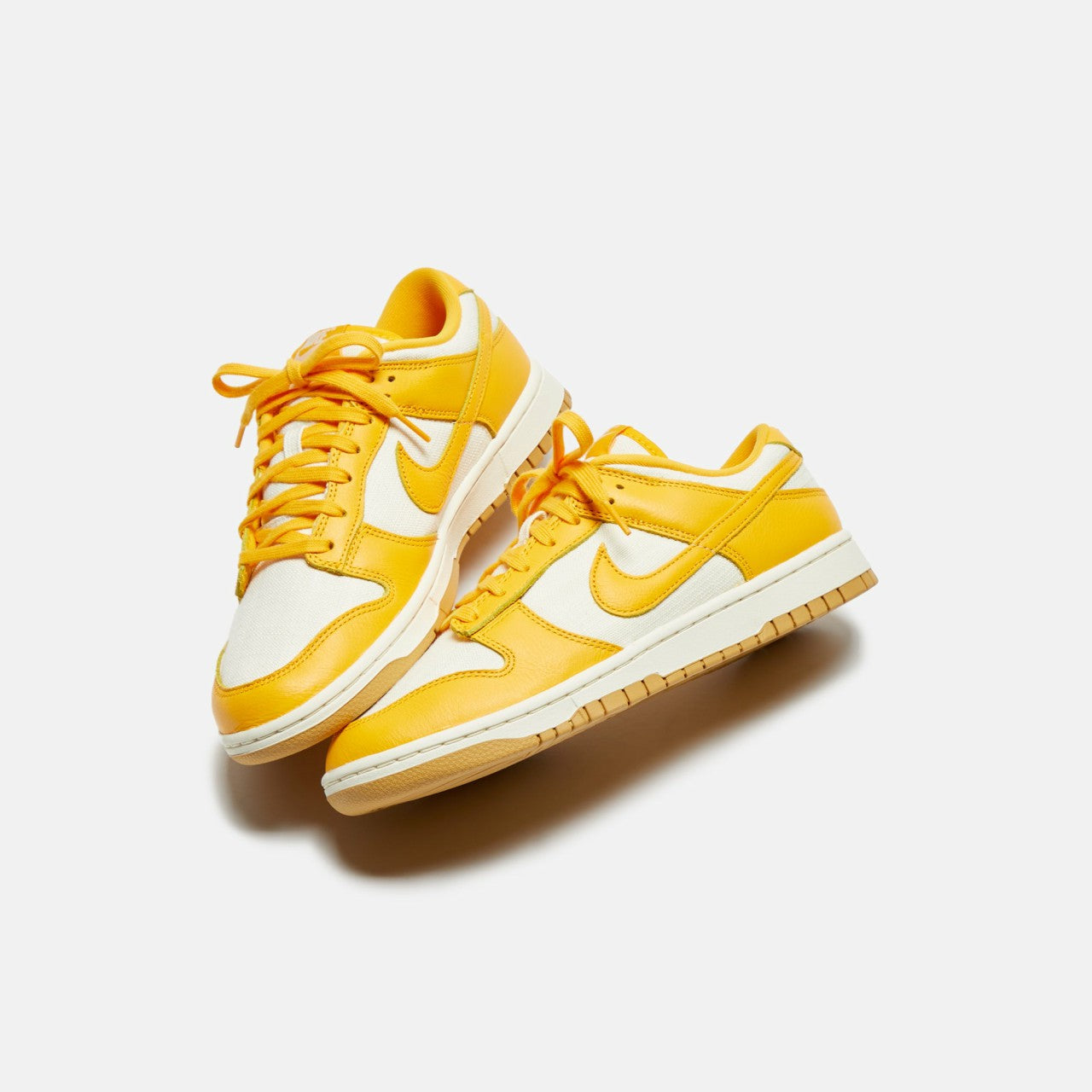 Men Kith Nike Dunk Low Retro - University Gold / Coconut Milk / Soft Yellow / G