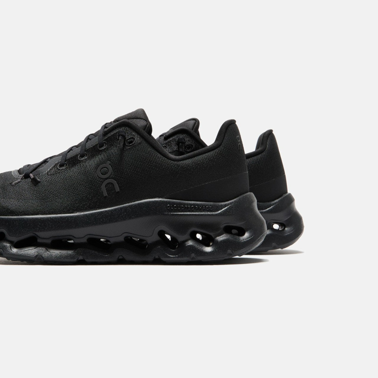Women Kith On Running WMNS Cloudtilt - Eclipse / Black