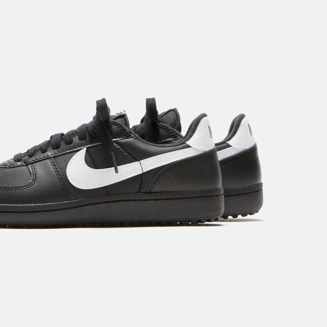 Men Kith Nike Field General 82 - Black / Black / White