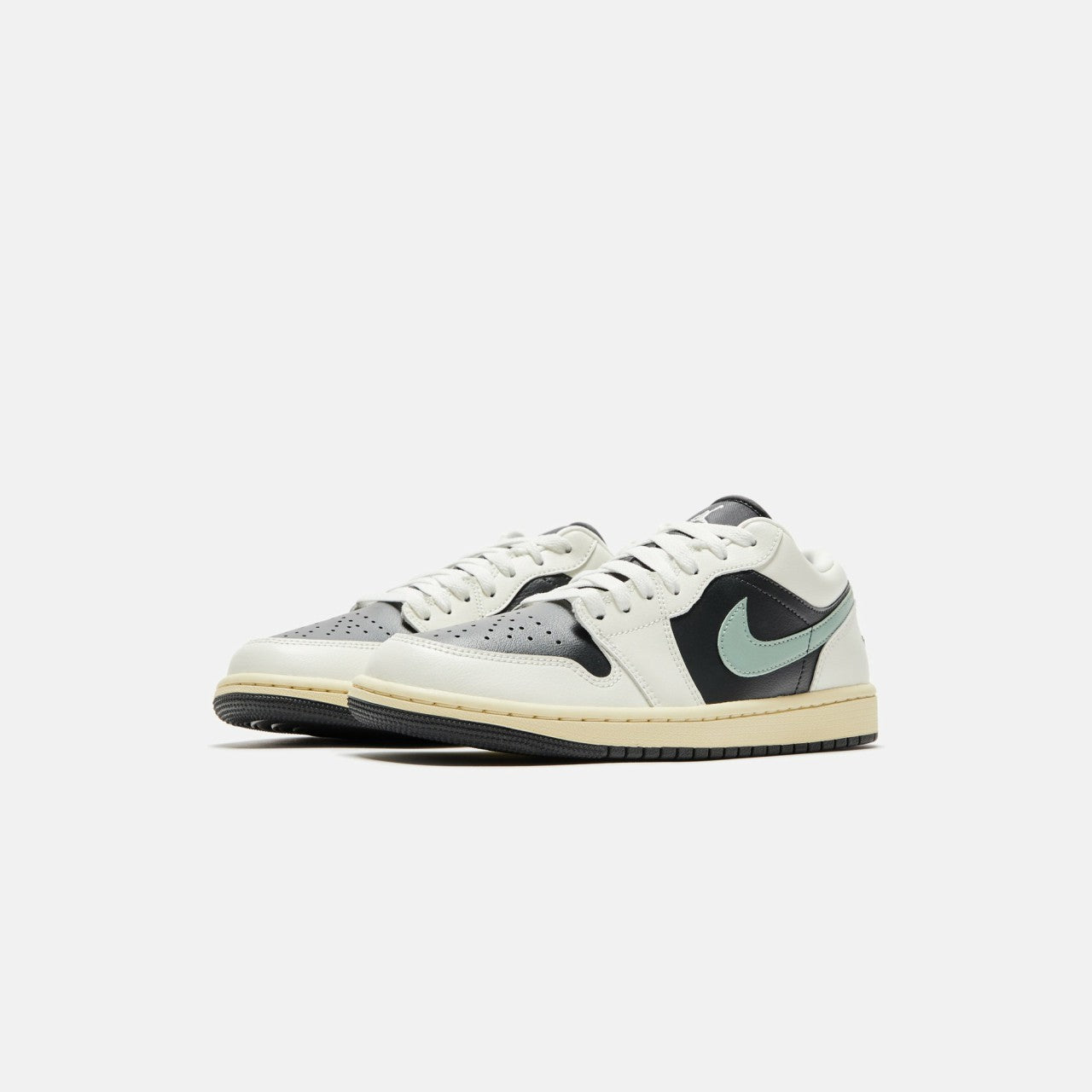 Women Kith Jordan WMNS Air Jordan 1 Low - Anthracite / Jade Smoke / Sail