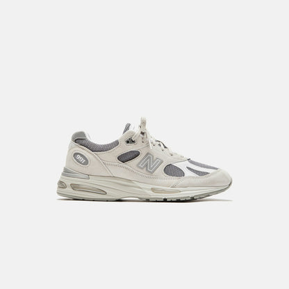 Men Kith New Balance Made in UK 991v2 - Nimbus Cloud