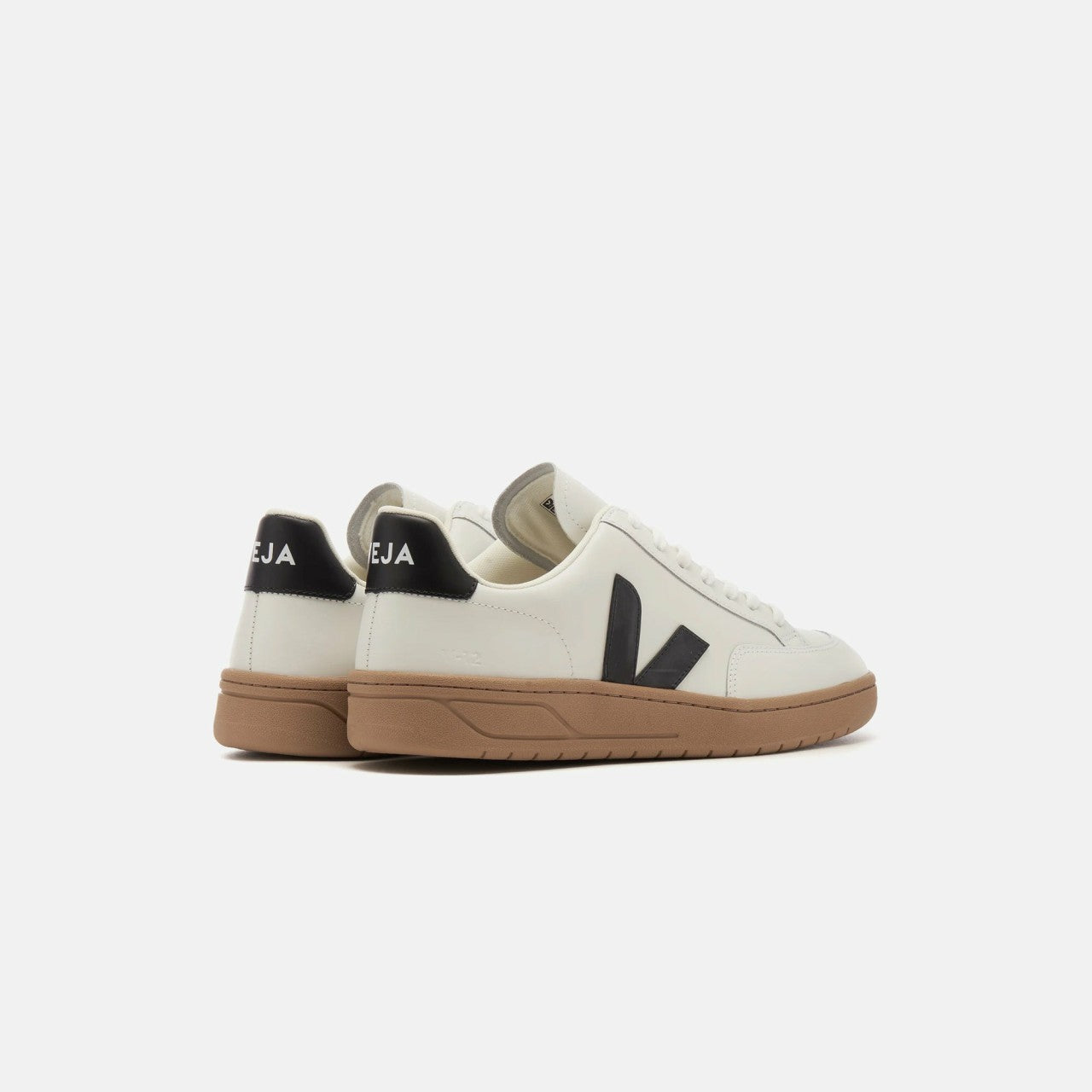 Men Kith Veja V-12 - Extra White / Black / Dune
