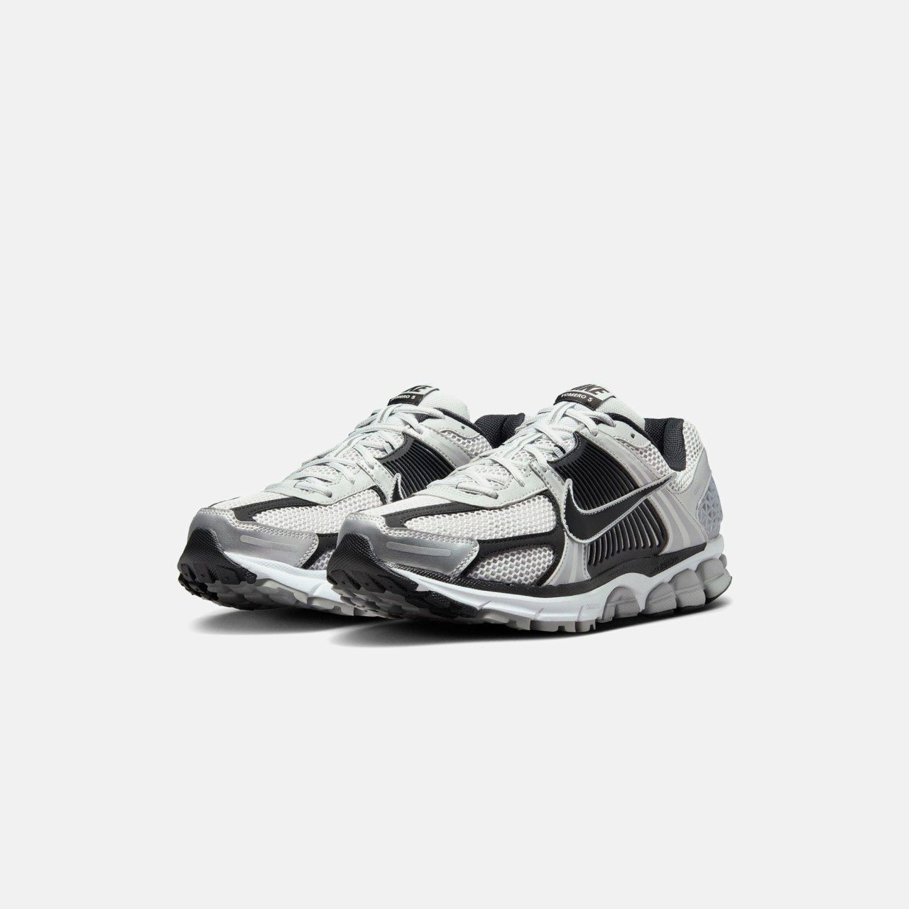 Men Kith Nike Zoom Vomero 5 - Metallic Silver / Black / Pure Platinum