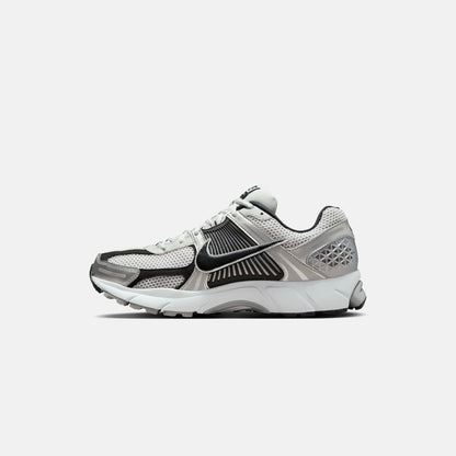 Men Kith Nike Zoom Vomero 5 - Metallic Silver / Black / Pure Platinum