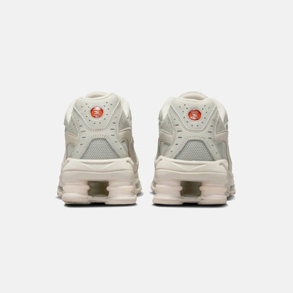 Men Kith Nike Shox Ride 2 - Light Bone / Turf Orange / Phantom