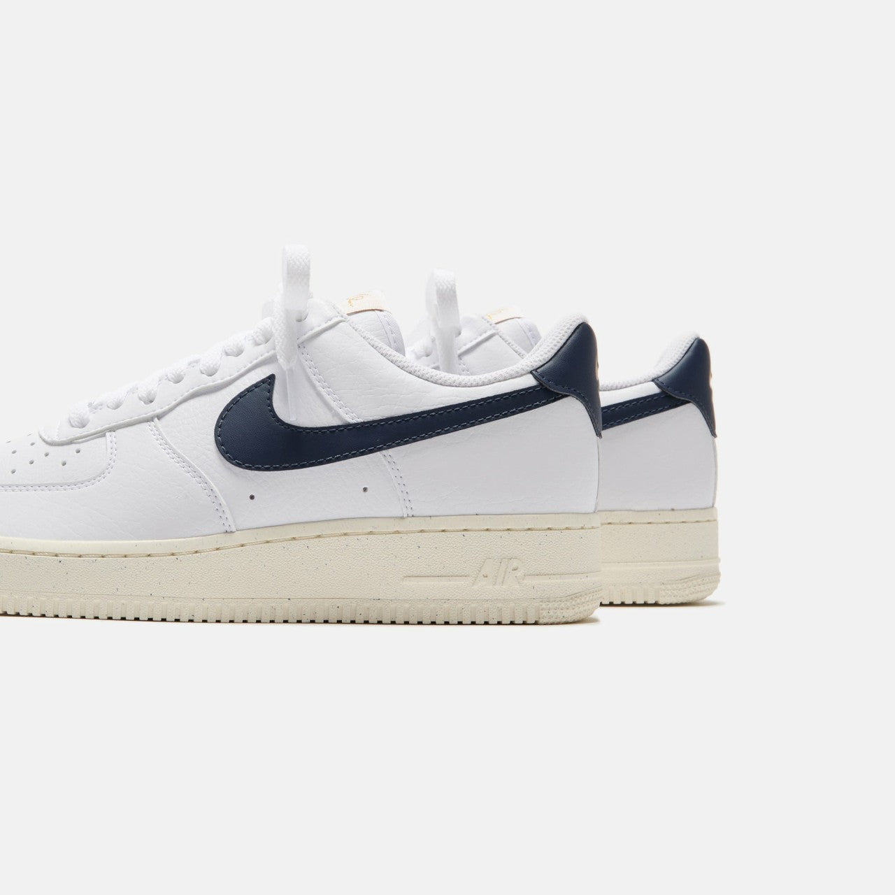 Women Kith Nike WMNS Air Force 1 `07 - White/ Obsidian/ Pale Ivory / Metallic Gol