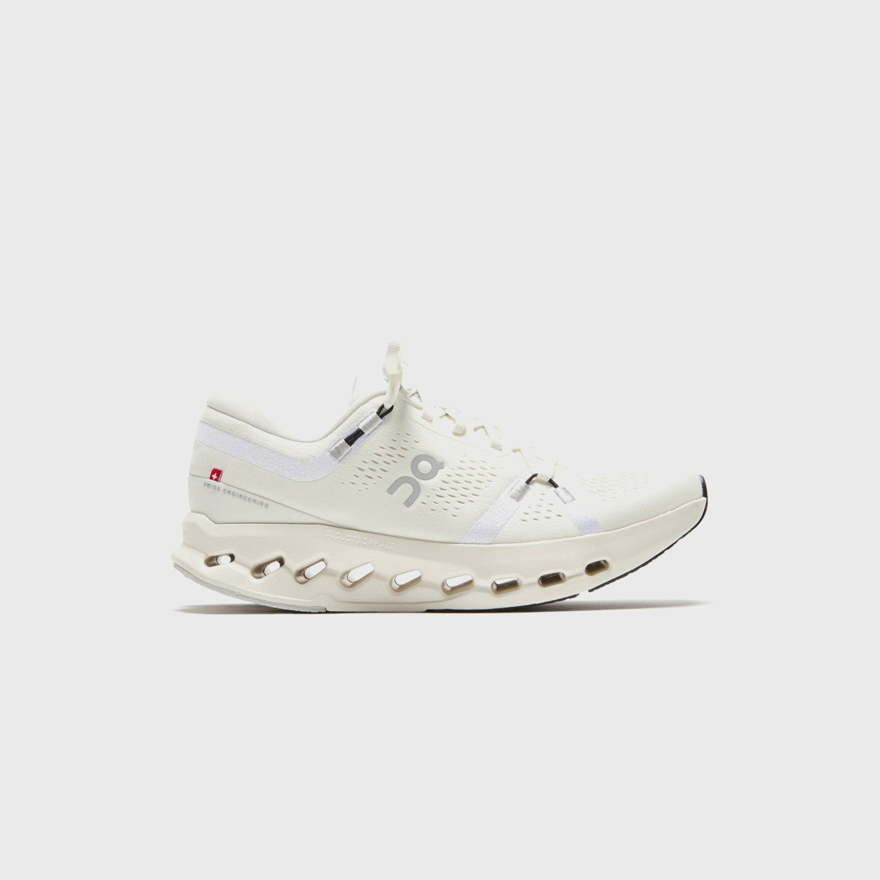 Women Kith On Running WMNS Cloudsurfer 2 - Ivory