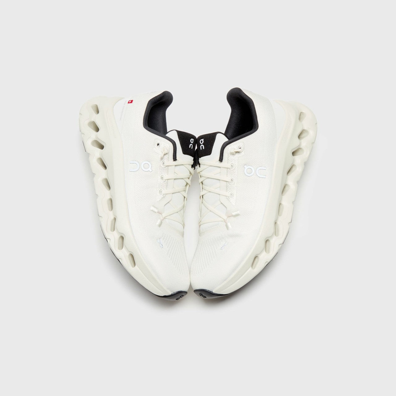 Women Kith On Running WMNS Cloudtilt - Pearl / Black