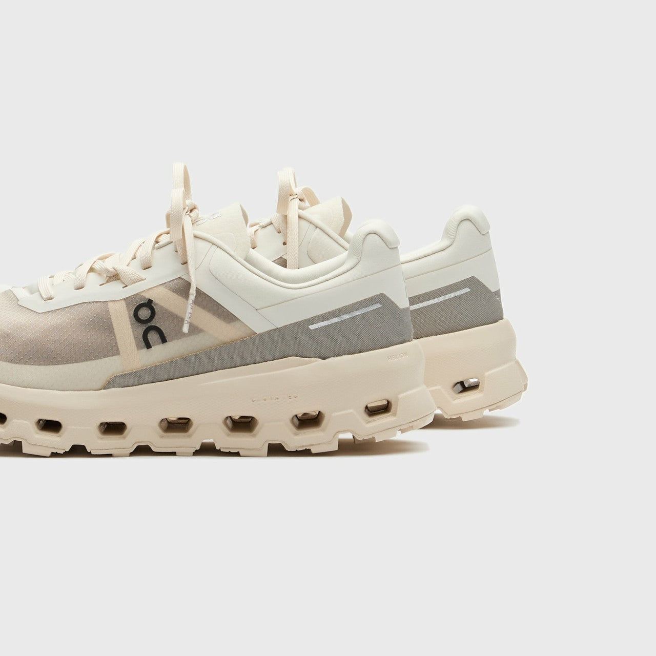 Women Kith On Running WMNS Cloudvista 2 Waterproof - Cream / Desert