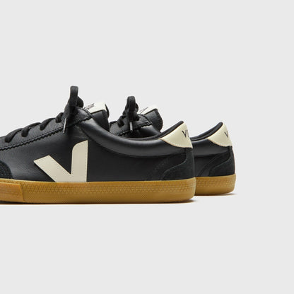 Men Kith Veja Volley - Black Pierre