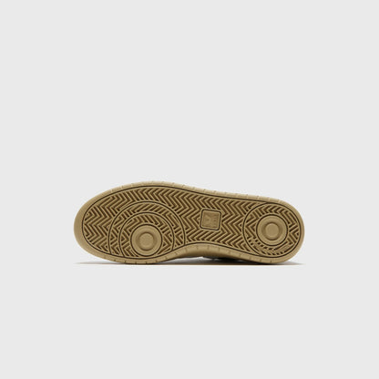 Women Kith Veja WMNS V-12 - Extra Black / White Dune