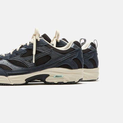Men Kith Mizuno MXR - Black / Ebony / Ice Morning