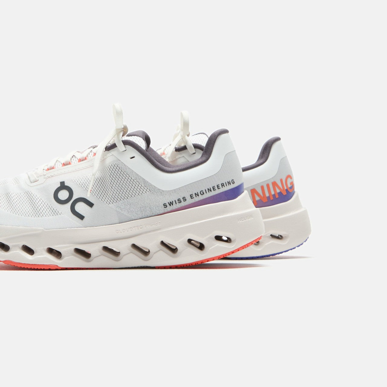 Men Kith On Running Cloudsurfer - Next White / Flame