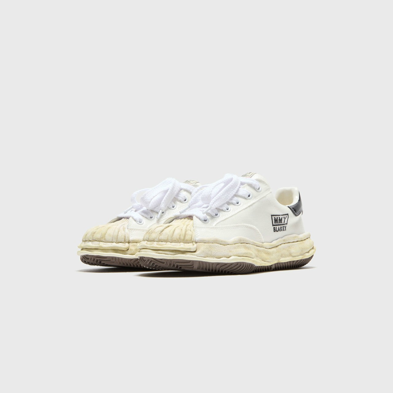 Men Kith Mihara Yasuhiro Blakey Low Original Sole - White
