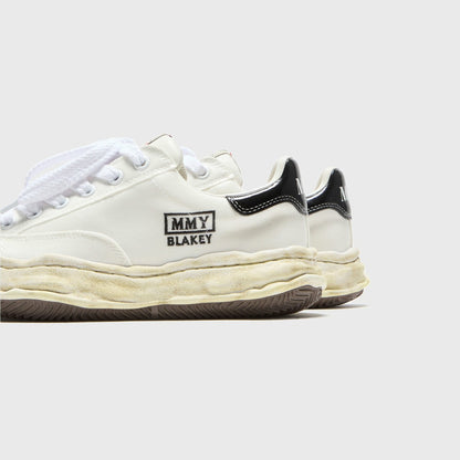 Men Kith Mihara Yasuhiro Blakey Low Original Sole - White
