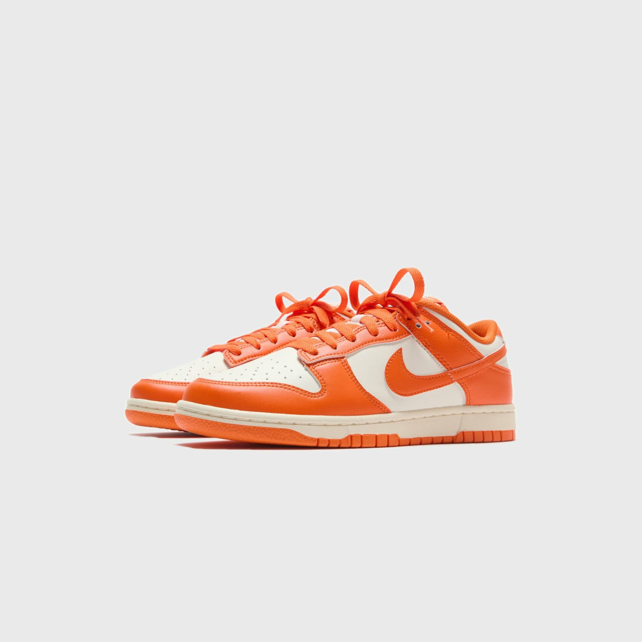 Men Kith Nike Dunk Low Retro - Pale Ivory / Safety Orange