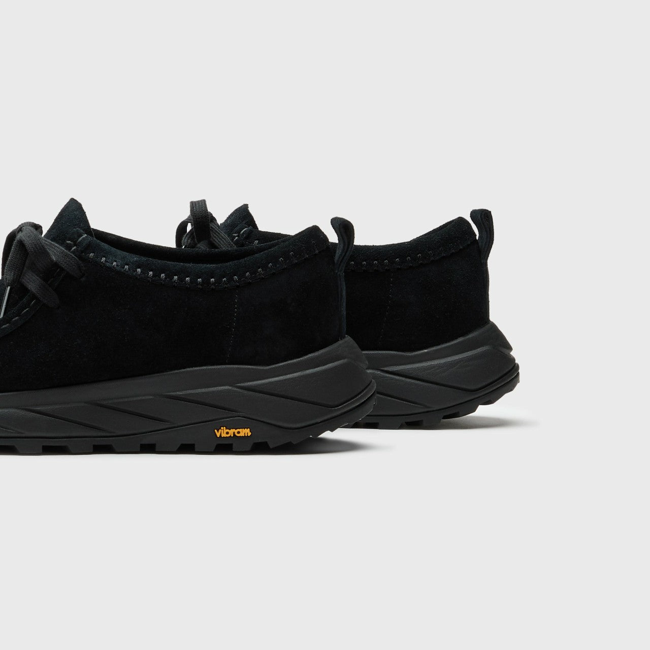 Men Kith Clarks Walla Eden Lo Suede - Black