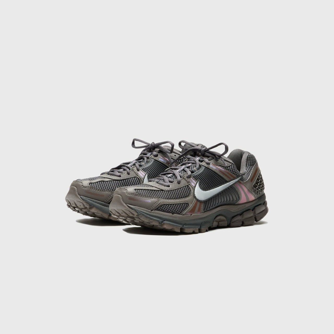Men Kith Nike Zoom Vomero 5 - Cave Stone / Metallic Silver