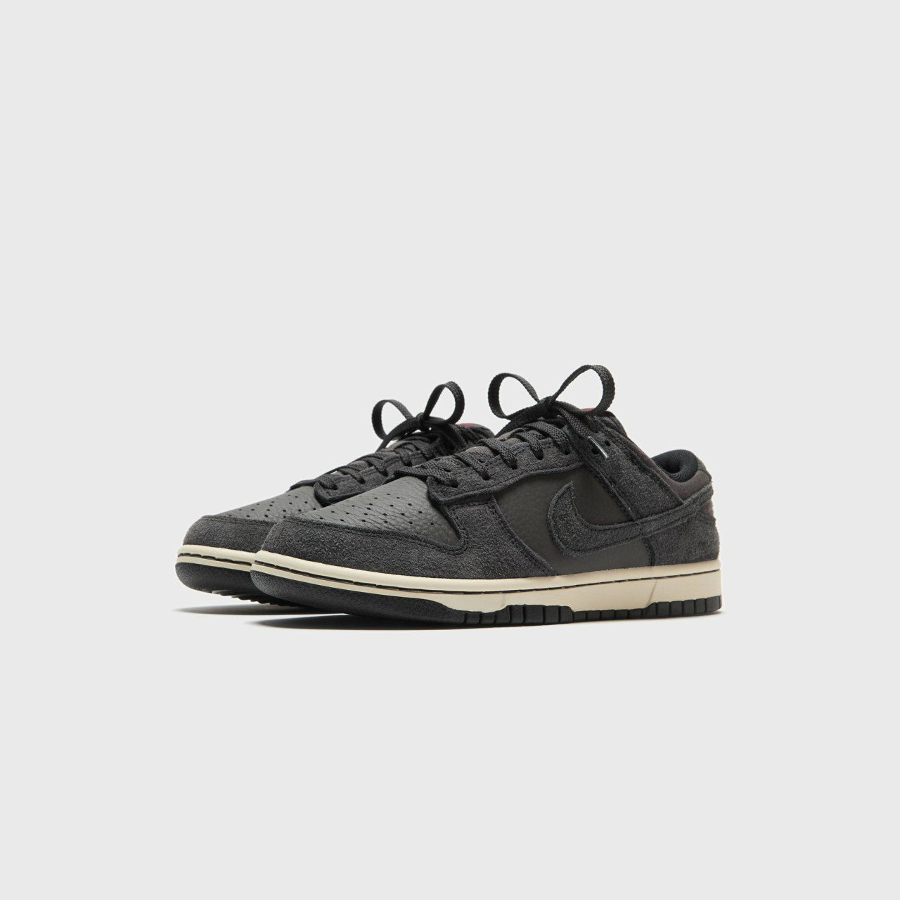 Men Kith Nike Dunk Low Retro PRM - Black / Off Noir / Medium Ash / Coconut