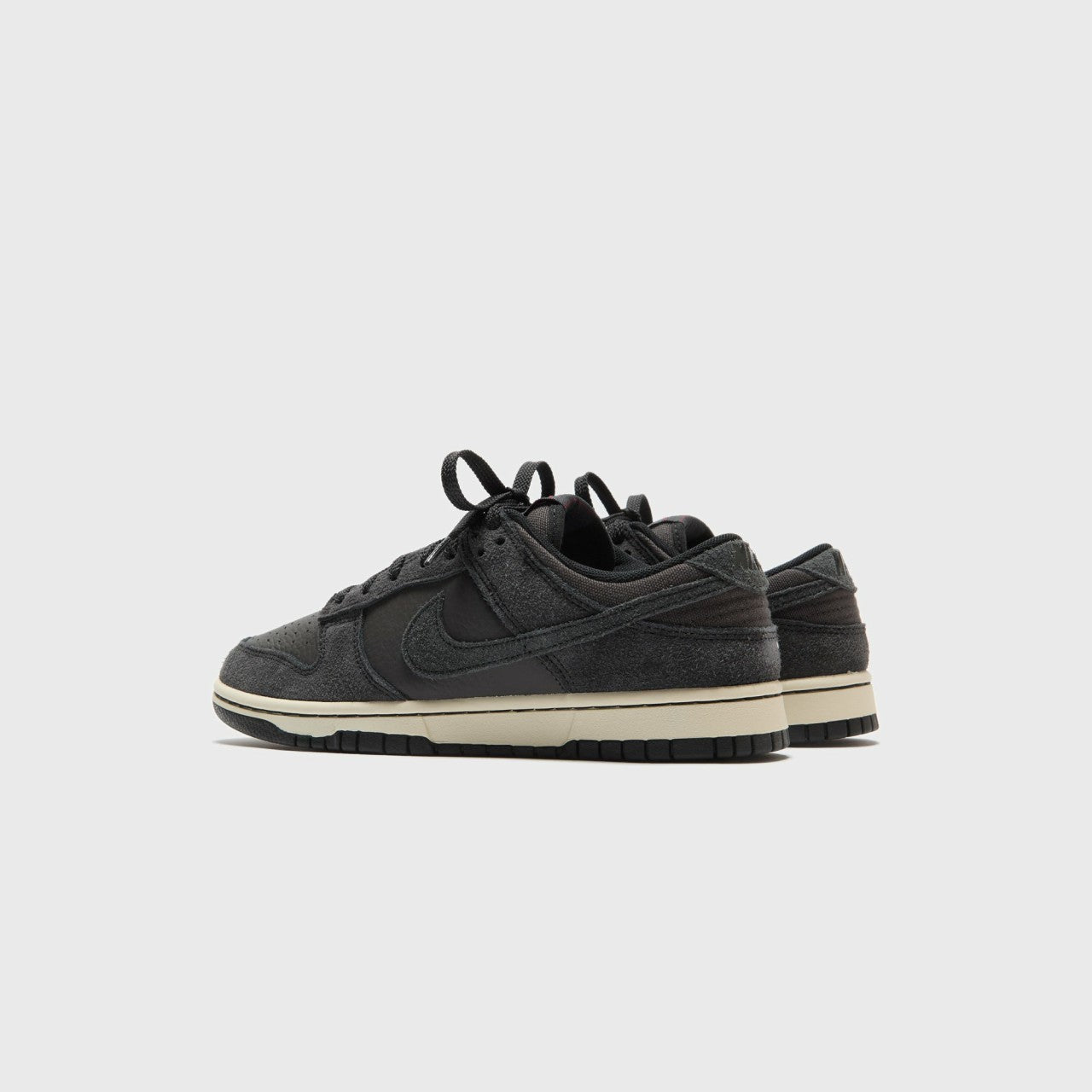 Men Kith Nike Dunk Low Retro PRM - Black / Off Noir / Medium Ash / Coconut