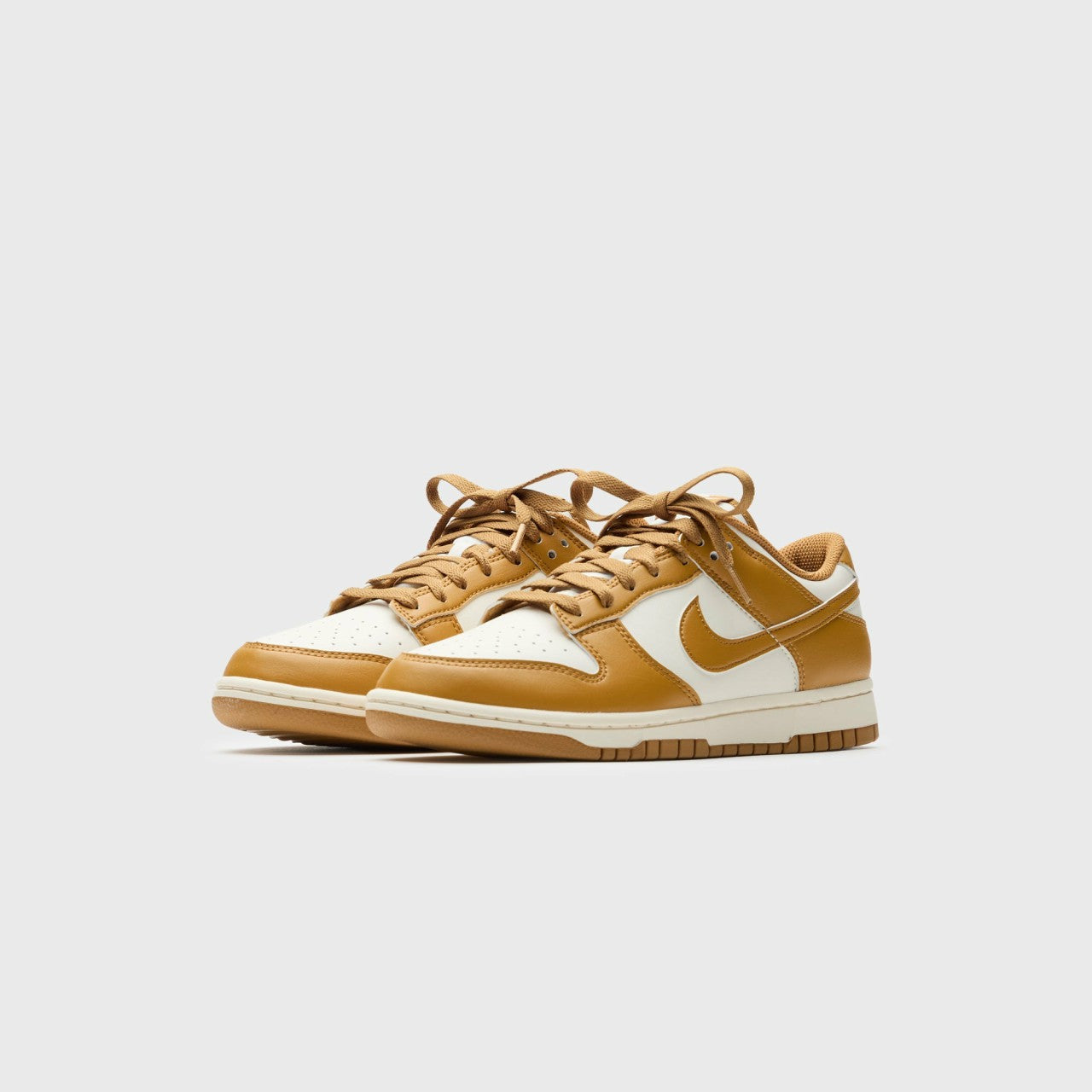Men Kith Nike Dunk Low Retro - Pale Ivory / Wheat