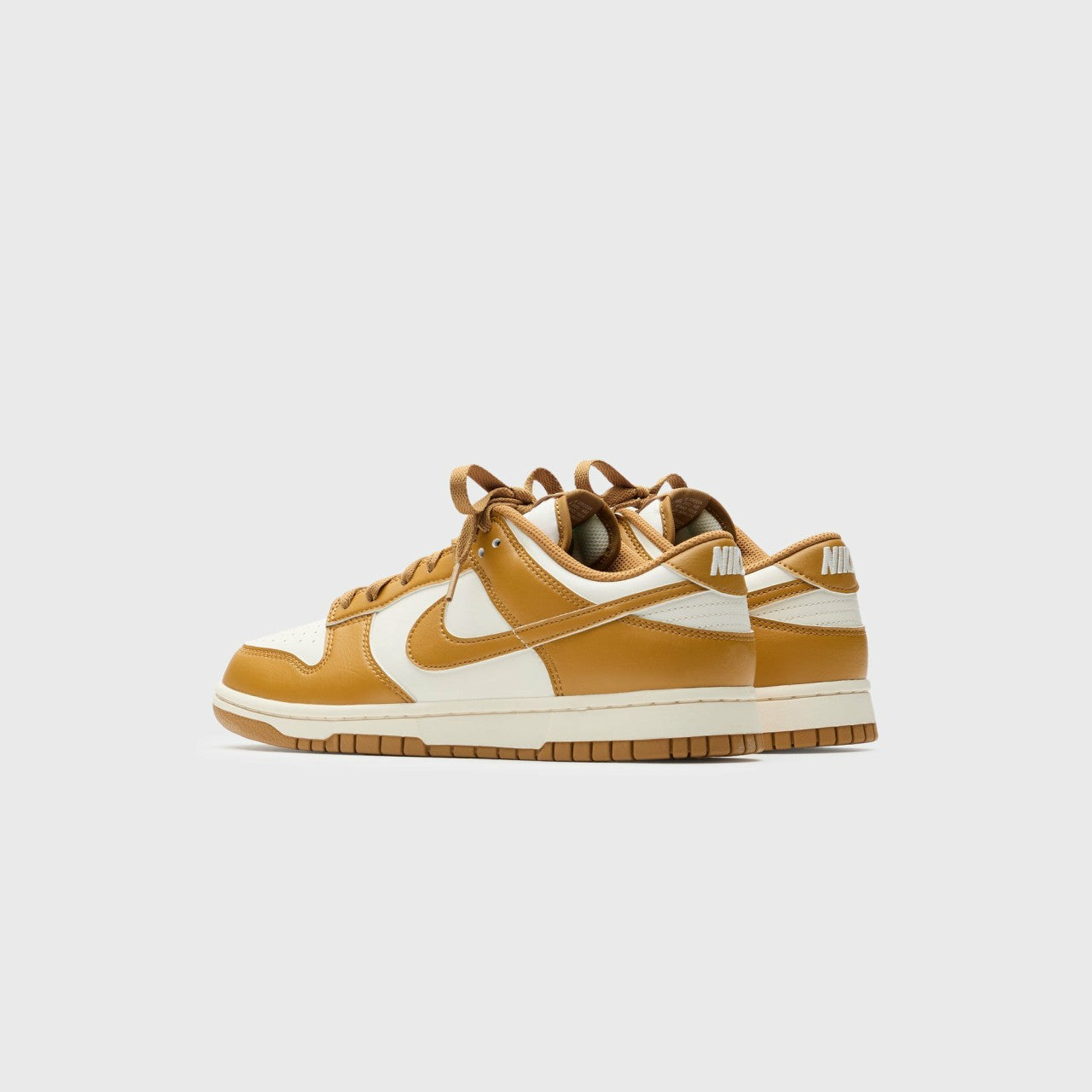 Men Kith Nike Dunk Low Retro - Pale Ivory / Wheat