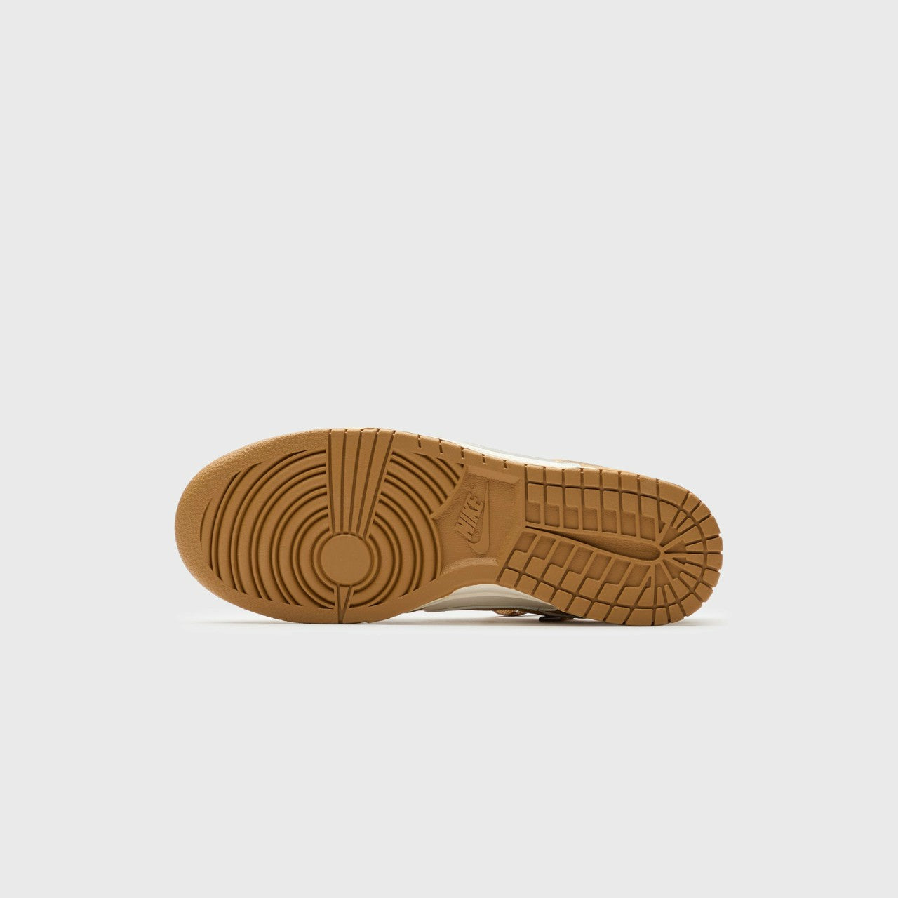 Men Kith Nike Dunk Low Retro - Pale Ivory / Wheat